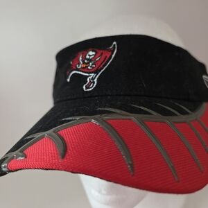 Tampa Bay Buccaneers NFL Authentic Reebok Pro Line Strap Back Visor Hat Football